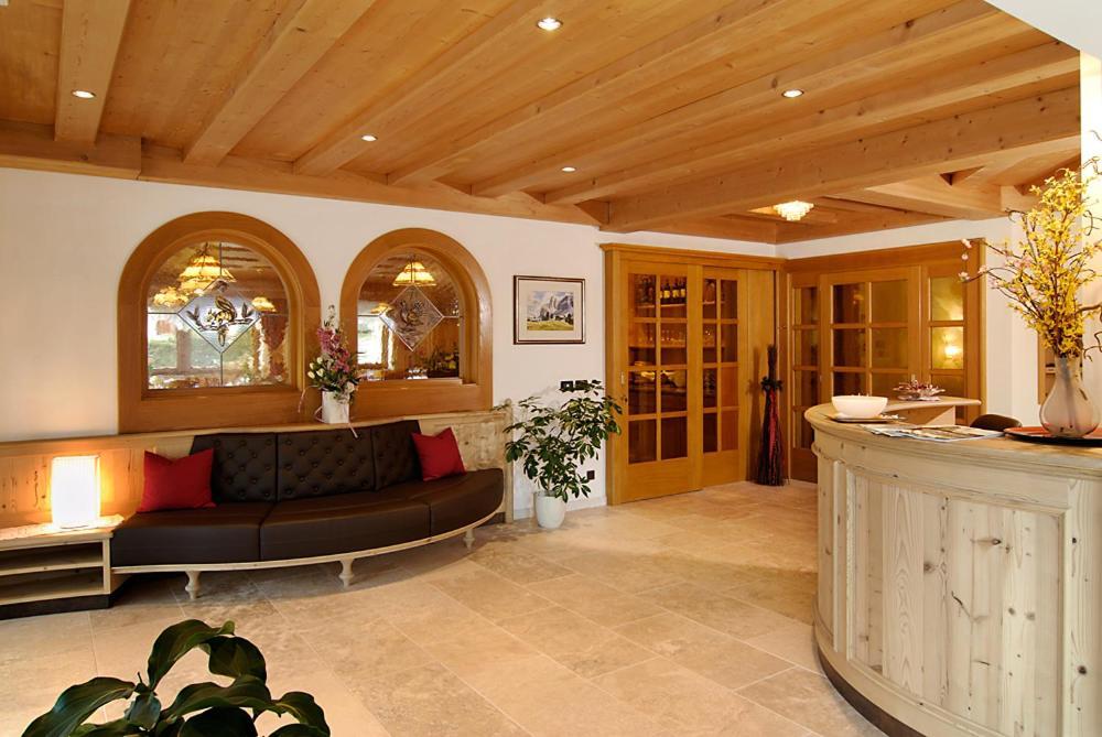 Hotel Talblick Ortisei Extérieur photo