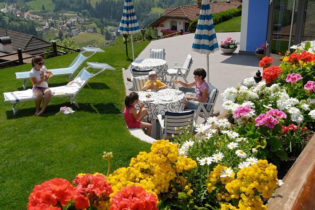 Hotel Talblick Ortisei Extérieur photo