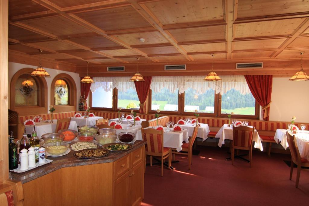 Hotel Talblick Ortisei Extérieur photo