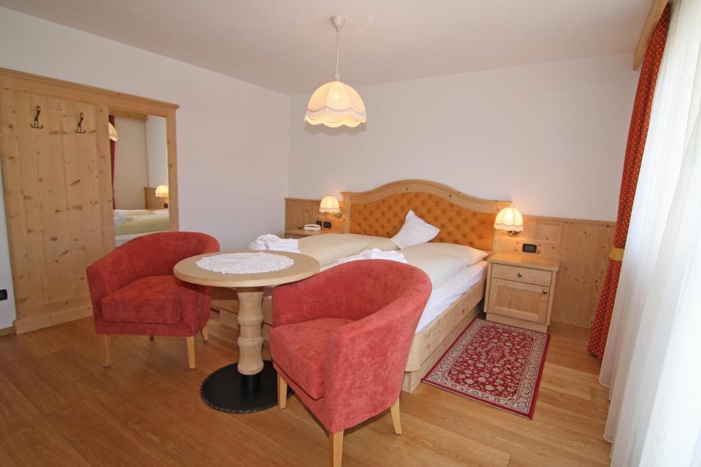 Hotel Talblick Ortisei Chambre photo