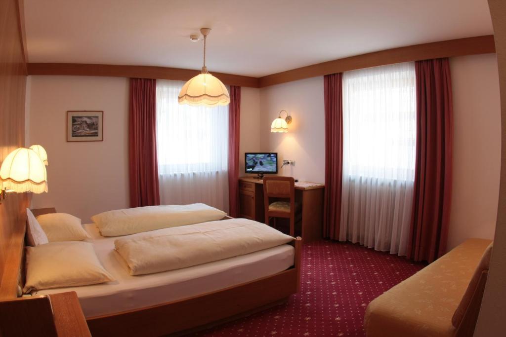 Hotel Talblick Ortisei Chambre photo